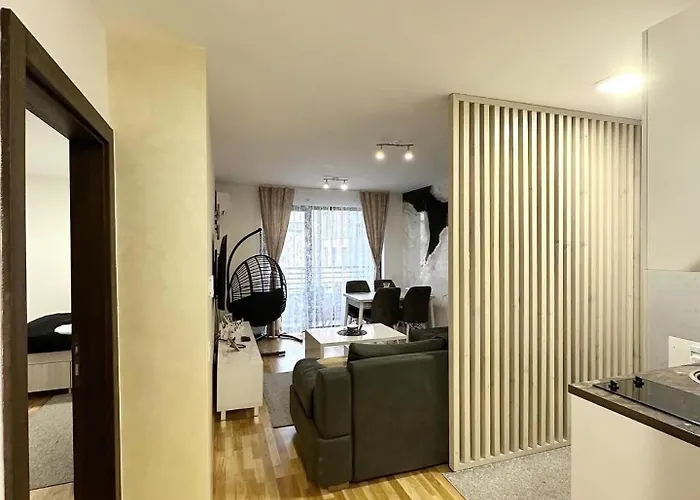 Palace 14 Centar アパート